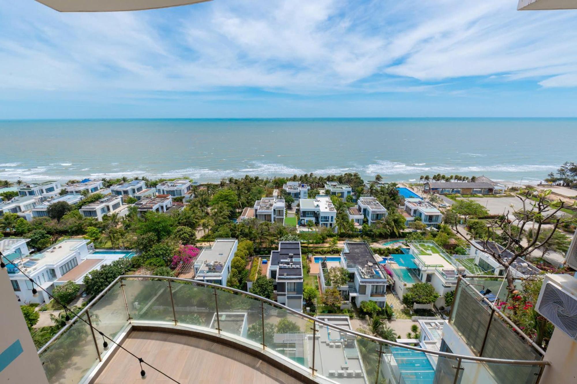 Aria Resort - BlueShaphire Căn hộ nghỉ dưỡng có hồ bơi và bãi tắm riêng Vung Tau Esterno foto
